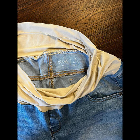 A Glow Maternity Boyfriend Jeans SIZE Xl with Full Panel. NWOT - Picture 3 of 8
